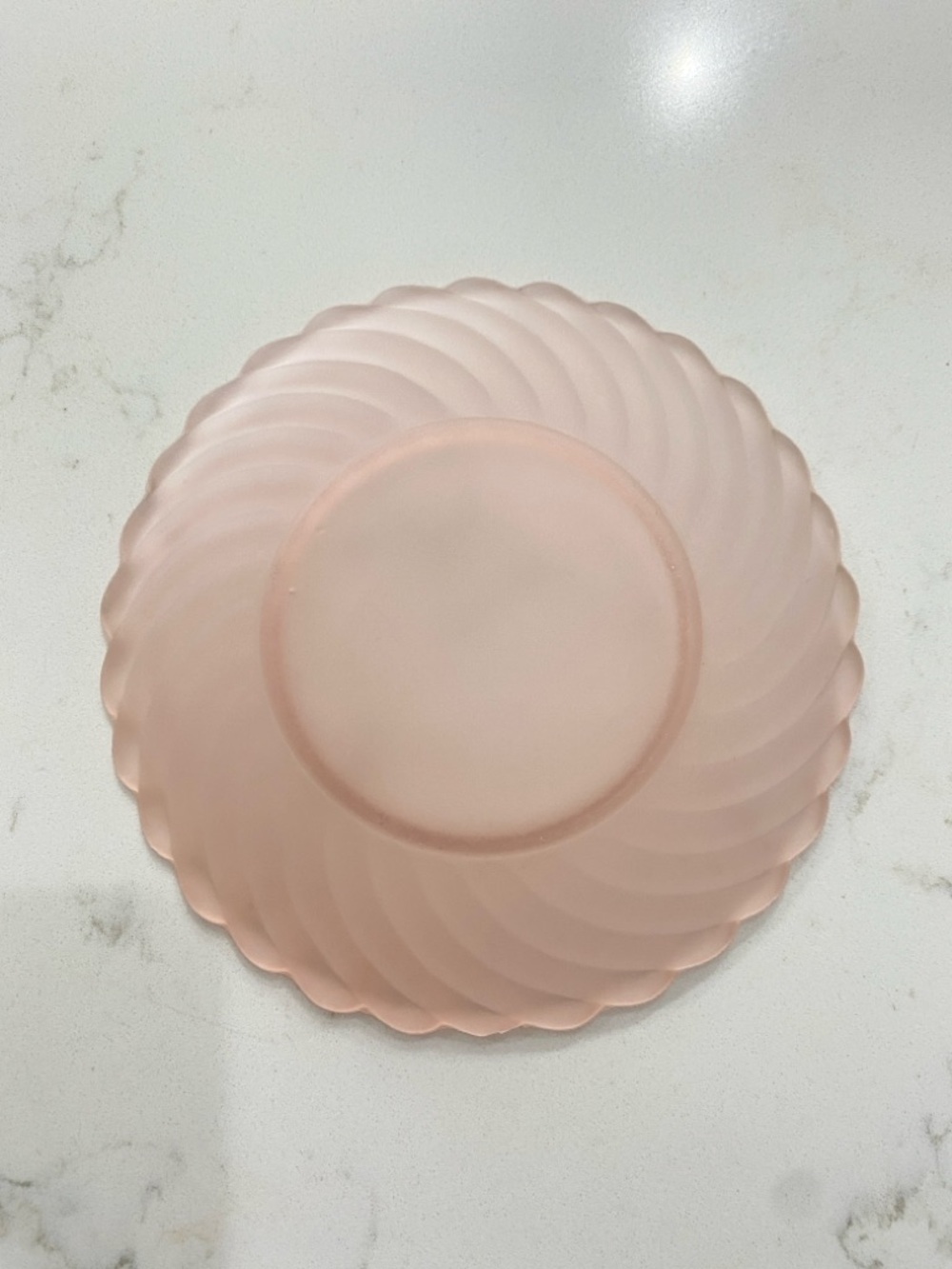 Vintage Pink Frosted Glass Arcoroc "Rosaline" Swirl Pattern Plate - Picture 2 of 3